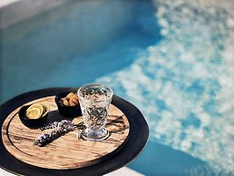 Santo Pure Oia Suites & Villas