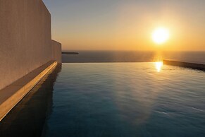 Santo Pure Oia Suites & Villas
