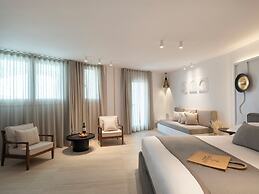 Santo Pure Oia Suites & Villas