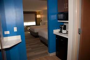 Holiday Inn Express & Suites Decatur by IHG