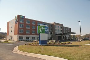Holiday Inn Express & Suites Decatur by IHG