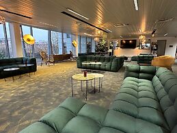Lodge In MIS