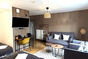 Lodge In MIS