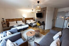 Lodge In MIS