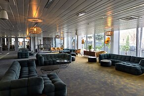 Lodge In MIS