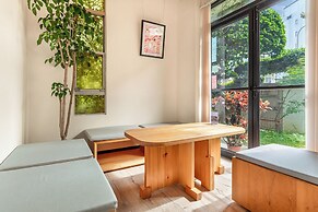 IsShoNi House