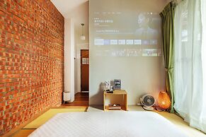 IsShoNi House