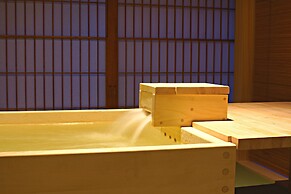 Nazuna Kyoto Nijo-jo