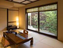 Nazuna Kyoto Nijo-jo