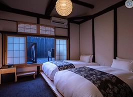 Nazuna Kyoto Nijo-jo