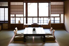 Nazuna Kyoto Nijo-jo