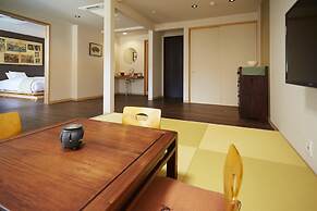 Nazuna Kyoto Nijo-jo