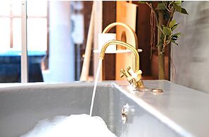 Nazuna Kyoto Nijo-jo