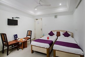 OYO Flagship 983 Hotel Surya Residency