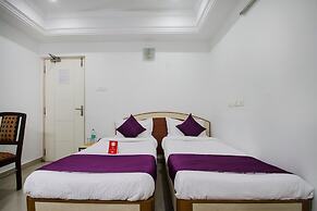 OYO Flagship 983 Hotel Surya Residency