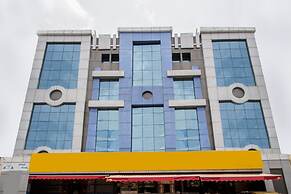 OYO Flagship 983 Hotel Surya Residency