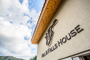 Hill & Falls House
