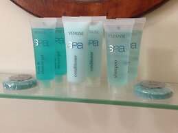 The Nosh & Nod - Avon Terrace