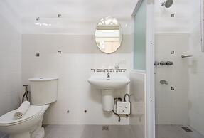 Alicia Tower Residences - Adult Only - Hostel