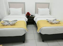 Alicia Tower Residences - Adult Only - Hostel