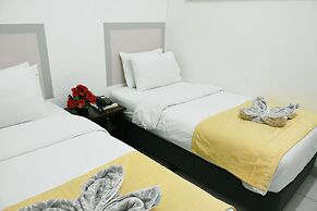 Alicia Tower Residences - Adult Only - Hostel