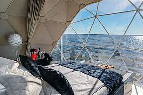 HT Houseboats