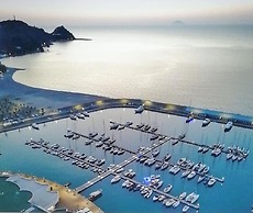 Testa di Monaco Natural Beach