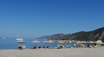 Testa di Monaco Natural Beach