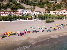 Testa di Monaco Natural Beach