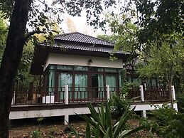 Tak Andaman Resort & Hotel