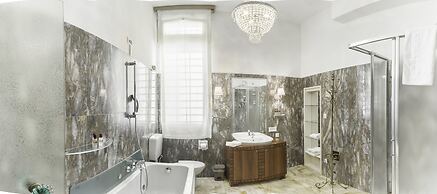 Rialto Canal View With Terrace and Balcony