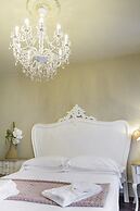 Rialto Canal View With Terrace and Balcony