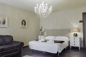 Rialto Canal View With Terrace and Balcony