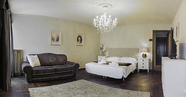 Rialto Canal View With Terrace and Balcony