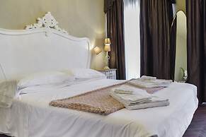 Rialto Canal View With Terrace and Balcony