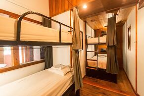Bambuda Lodge - Hostel
