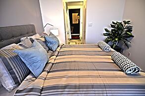 Toronto Escape - Onyx Suite