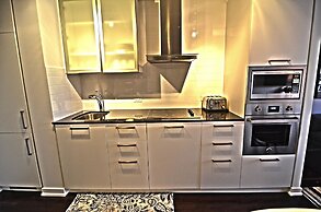 Toronto Escape - Onyx Suite