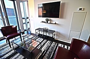 Toronto Escape - Onyx Suite