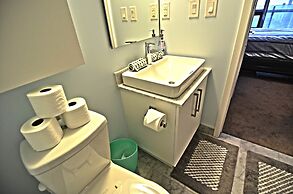 Toronto Escape - Onyx Suite