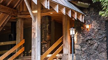 The Lodge at Skeena Landing