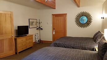 The Lodge at Skeena Landing