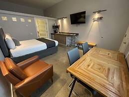 Nature's Inn Kenora