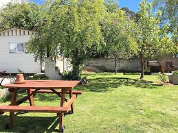 Burkes Pass Country Motel