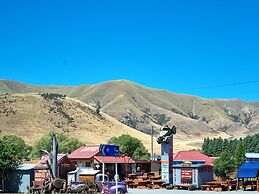 Burkes Pass Country Motel