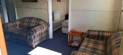 Burkes Pass Country Motel