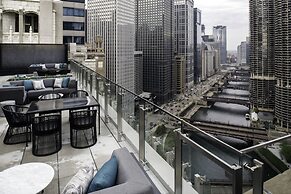 LondonHouse Chicago, Curio Collection by Hilton