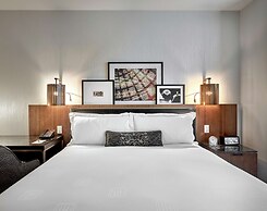 LondonHouse Chicago, Curio Collection by Hilton