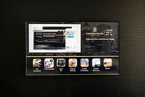 LondonHouse Chicago, Curio Collection by Hilton