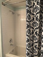 Stoneshire Guesthouse